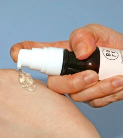 Barr - Centella Calming Gel Essence -Cosmétiques Chic Promos Magasin barr centella calming gel essence 3 57211