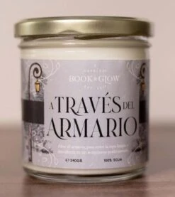 Book And Glow - *Mundos Extraordinarios* - Bougie De Soja - A Través Del Armario 6 Book And Glow - *Mundos Extraordinarios* - Bougie De Soja - A Través Del Armario -Cosmétiques Chic Promos Magasin book and glow vela de soja coleccion mundos extraordinarios a traves del armario 3 25268