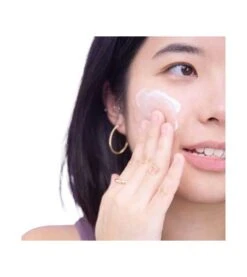 Flor De Mayo - *Oh! My Match* - Crème Visage Hydratante Et éclaircissante -Cosmétiques Chic Promos Magasin flor de mayo oh my match crema facial hidratante e luminadora 3 73776