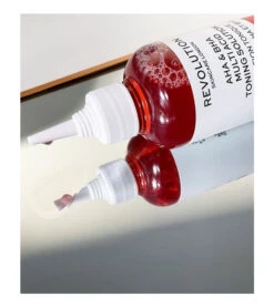 Revolution Skincare - Toner Multi-acide AHA & BHA -Cosmétiques Chic Promos Magasin revolution skincare tonico multi acidos aha bha 3 67528