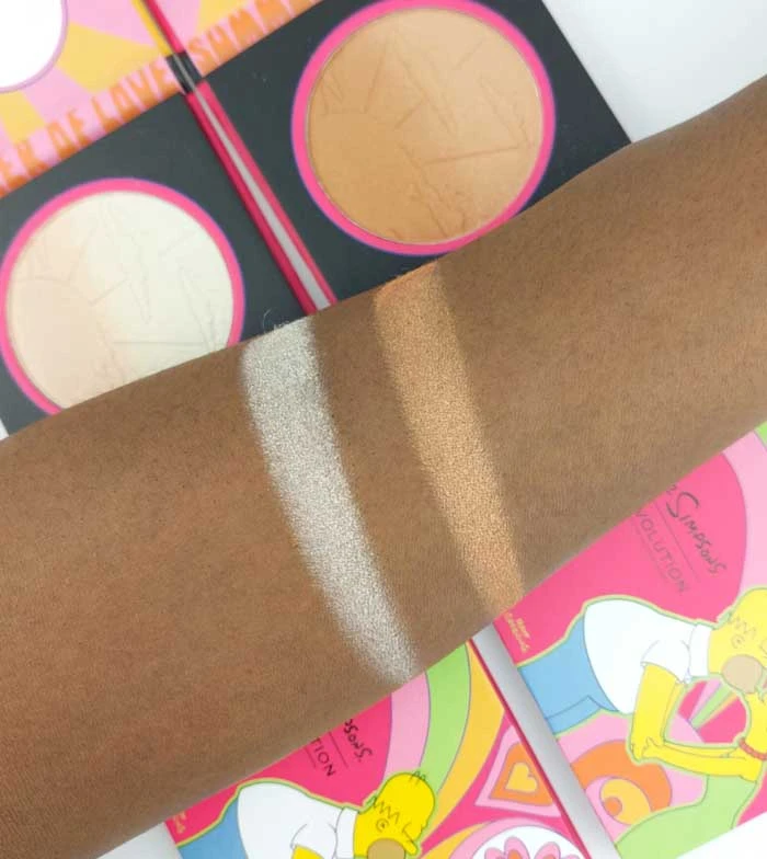 Makeup Revolution Revolution - *The Simpsons Summer Of Love* - Ombre Highlighter - First Kiss 5 Makeup Revolution Revolution - *The Simpsons Summer Of Love* - Ombre Highlighter - First Kiss – Image 5